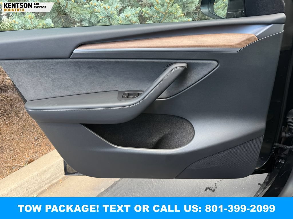 Used 2025 Tesla Model Y Long Range AWD/4WD image 17