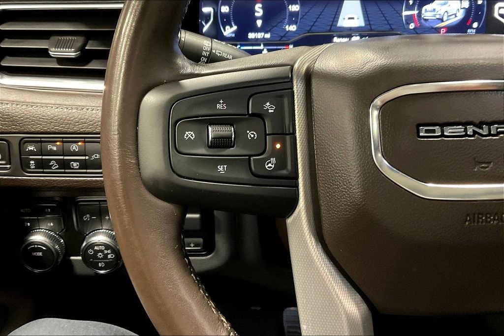 Used 2022 GMC Yukon Denali w/ Max Trailering Package image 11
