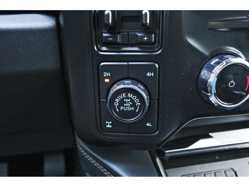 Certified 2024 Ford F250 Platinum w/ Tremor Off-Road Package AWD/4WD image 35