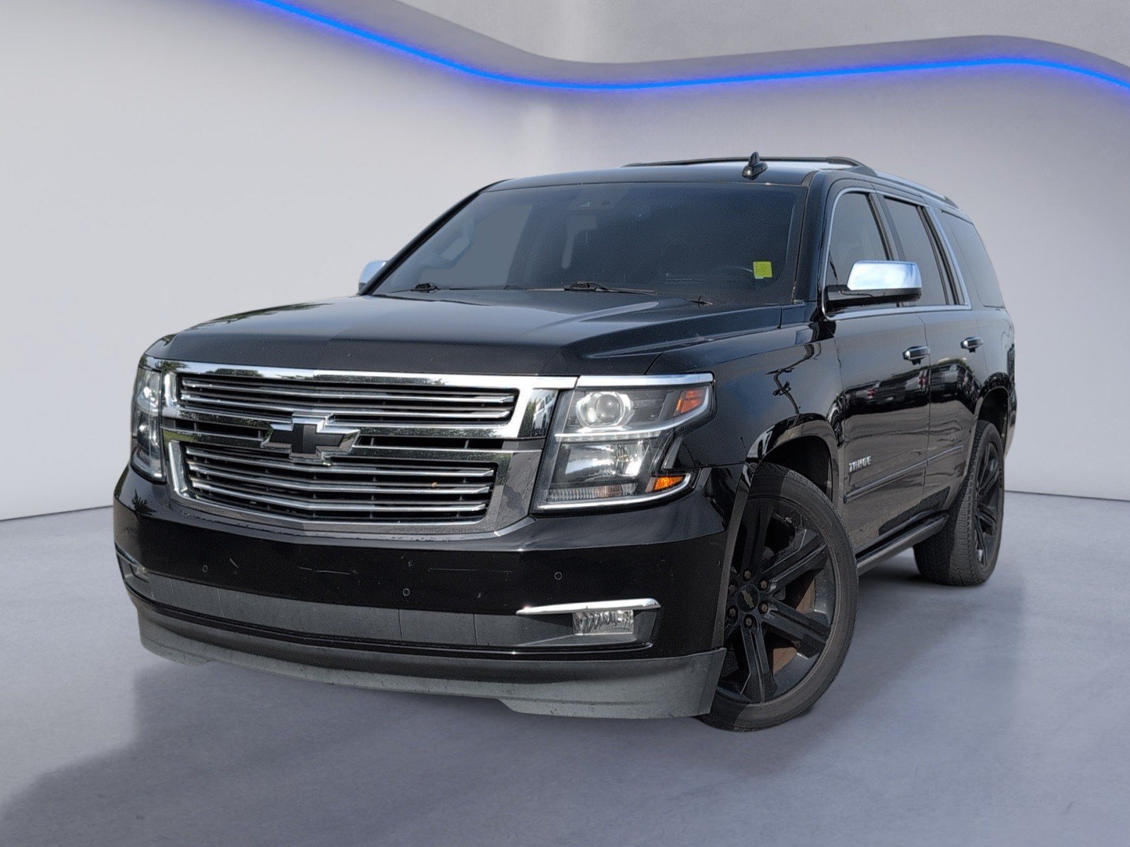 Used 2019 Chevrolet Tahoe Premier w/ Premier Plus Edition AWD/4WD image 2