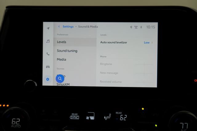 Used 2023 Toyota Highlander XLE image 42