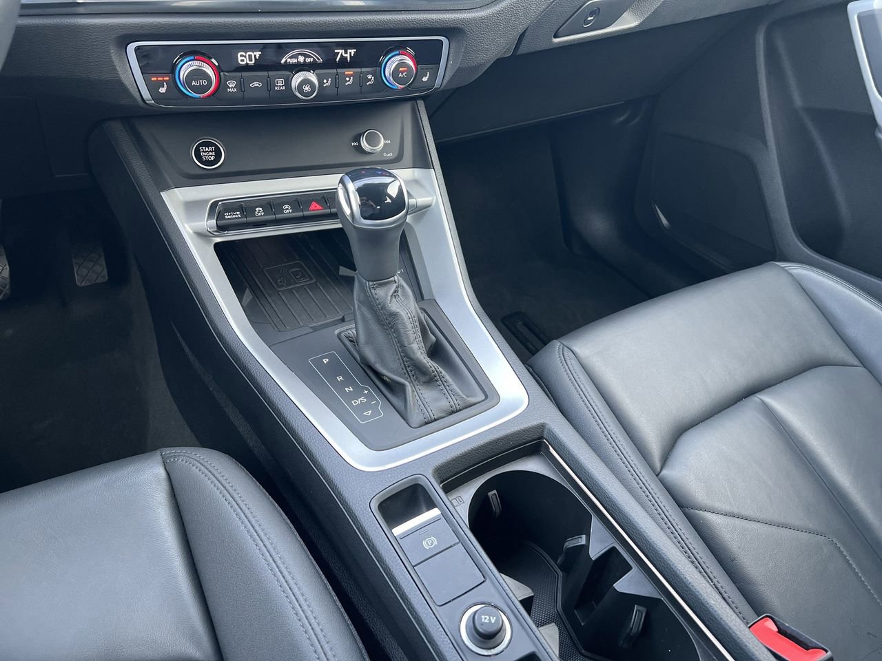 Used 2024 Audi Q3 2.0T Premium image 10