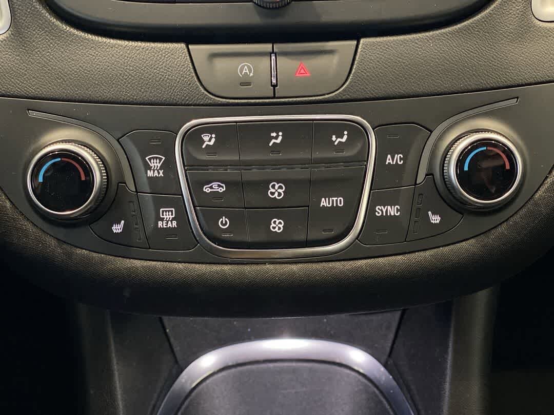 Used 2023 Chevrolet Malibu LT FWD image 21