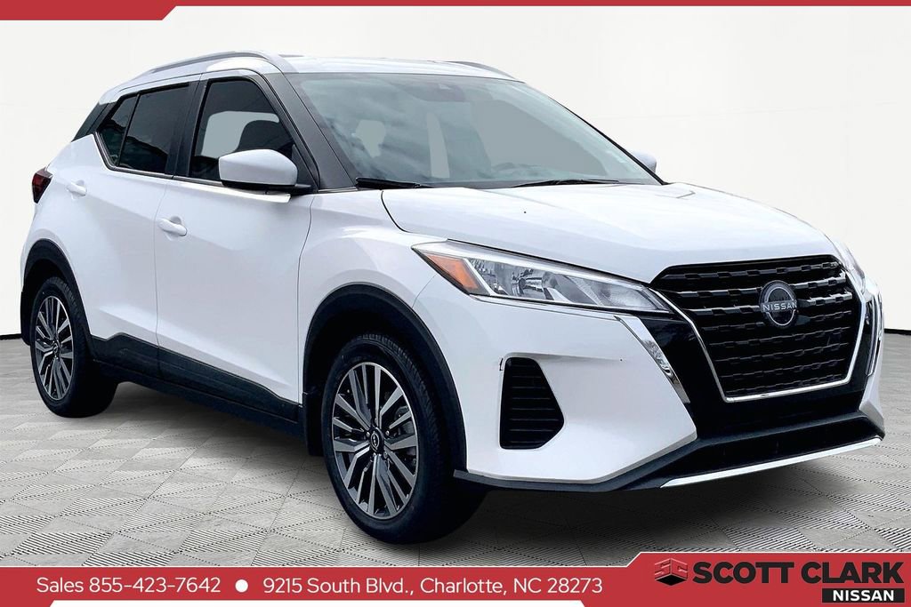 Used 2022 Nissan Kicks SV