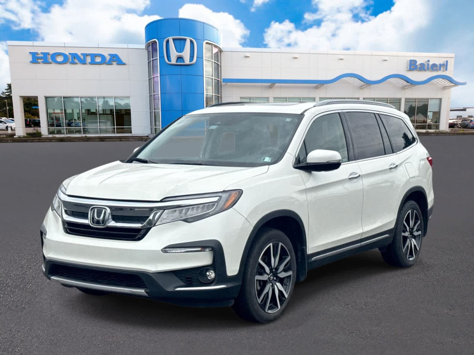 Used 2019 Honda Pilot Touring image 1