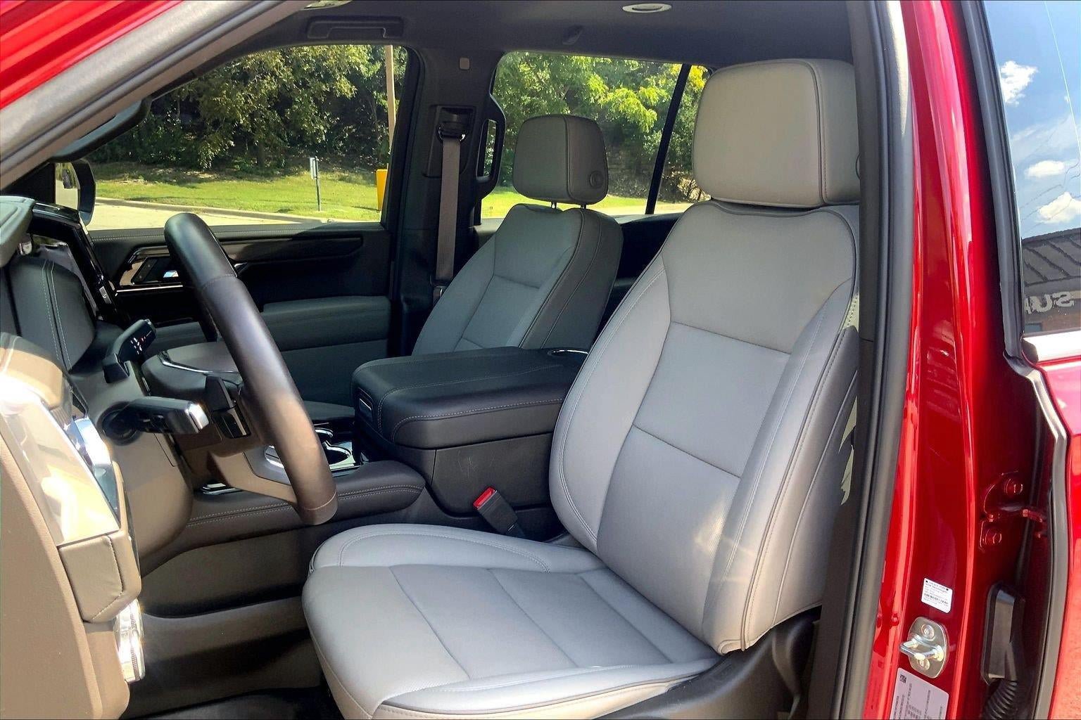 Used 2026 GMC Yukon Elevation AWD/4WD image 23