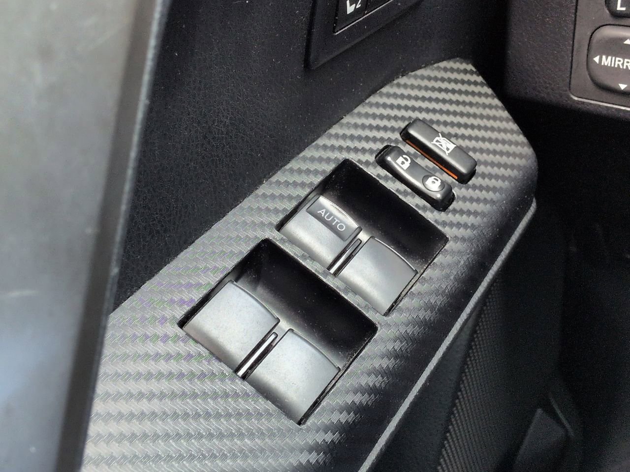 Used 2014 Toyota RAV4 Limited image 24