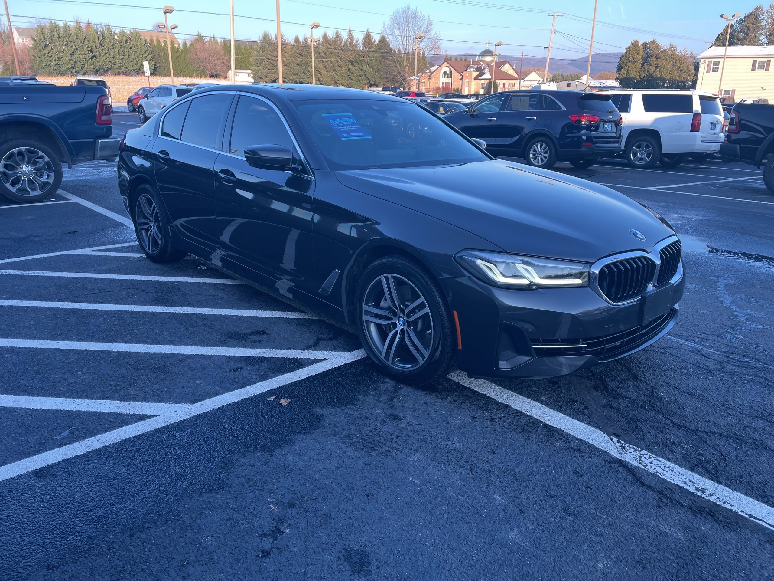 Used 2021 BMW 540i xDrive w/ Premium Package image 9