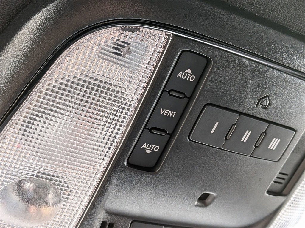 Used 2022 Dodge Durango GT image 21