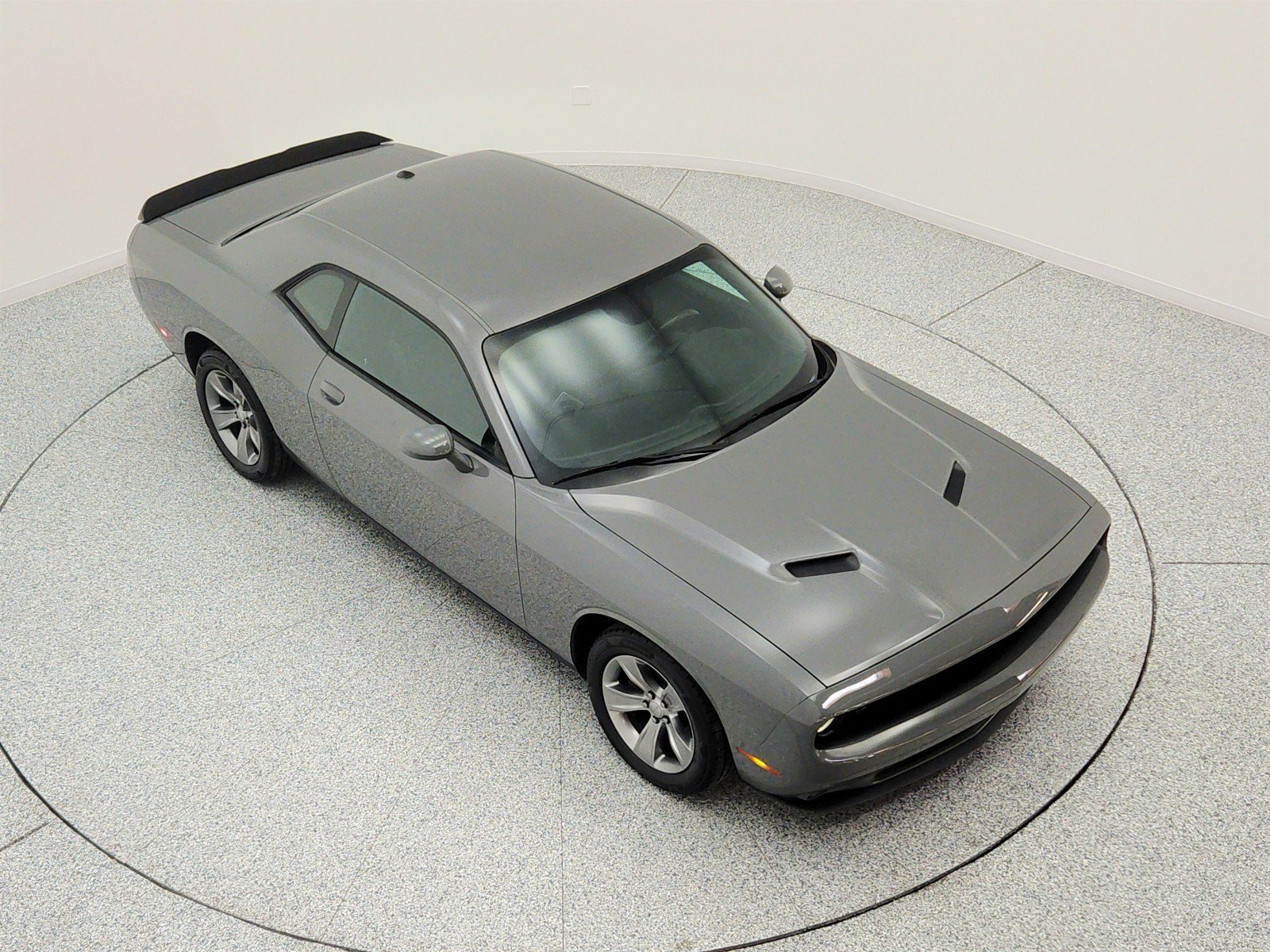 Used 2019 Dodge Challenger SXT RWD image 24