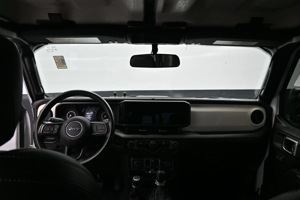 Used 2024 Jeep Gladiator Sport AWD/4WD image 24