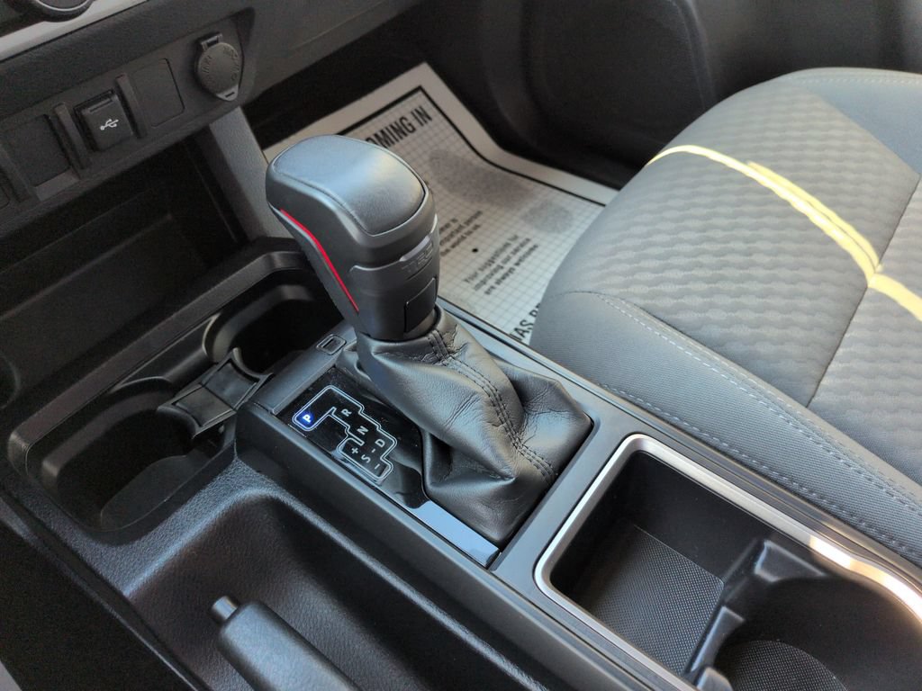 Used 2022 Toyota Tacoma SR AWD/4WD image 24