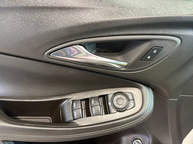 Used 2024 Buick Encore GX Preferred FWD image 17
