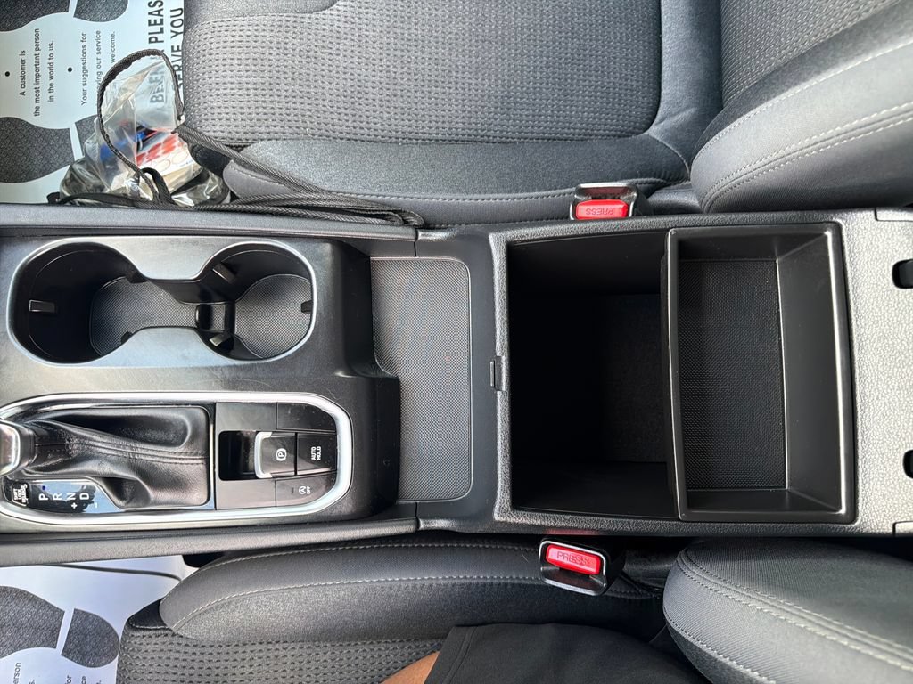 Used 2020 Hyundai Santa Fe SE FWD image 22