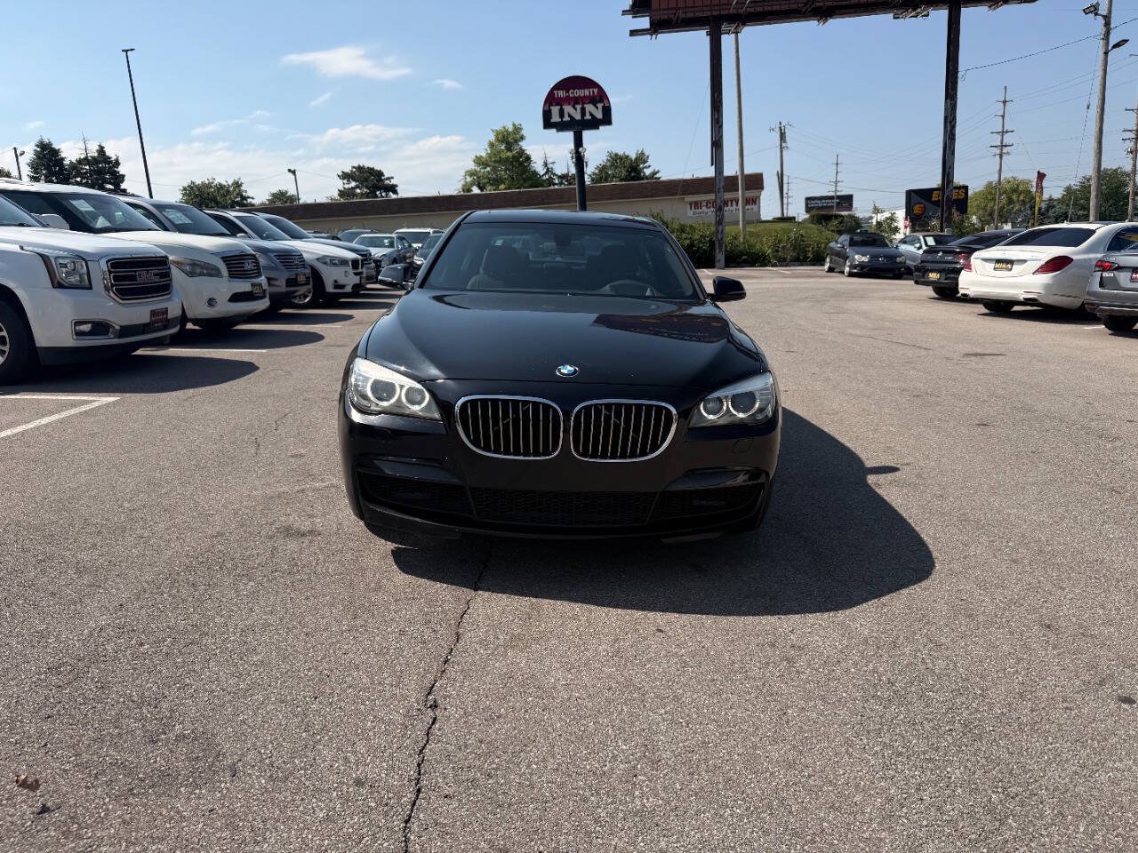 Used 2014 BMW 740Li xDrive w/ Executive Package AWD/4WD image 3