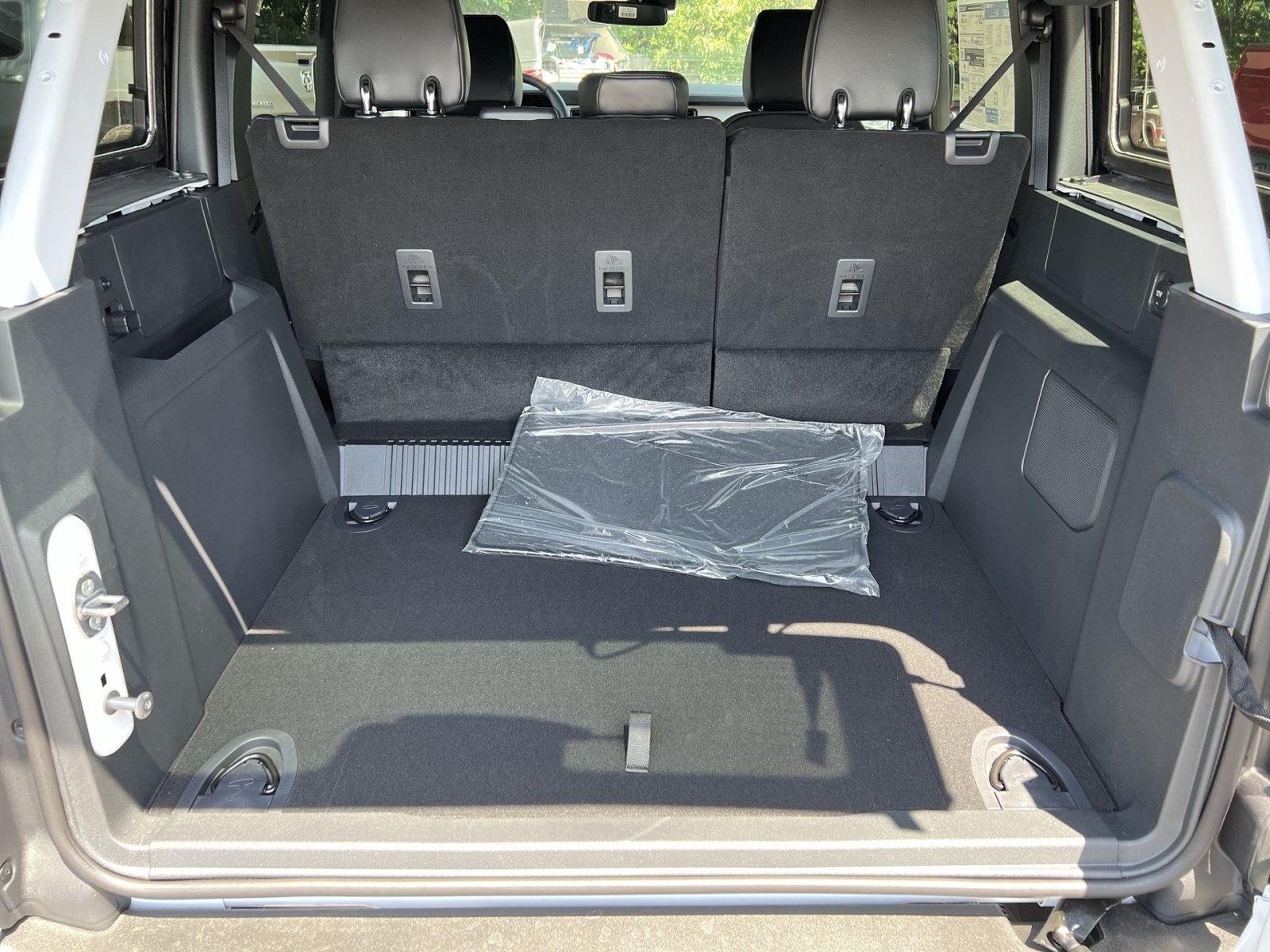 New 2026 Ford Bronco Outer Banks AWD/4WD image 25