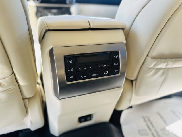 Used 2023 Lexus GX 460 Premium image 38