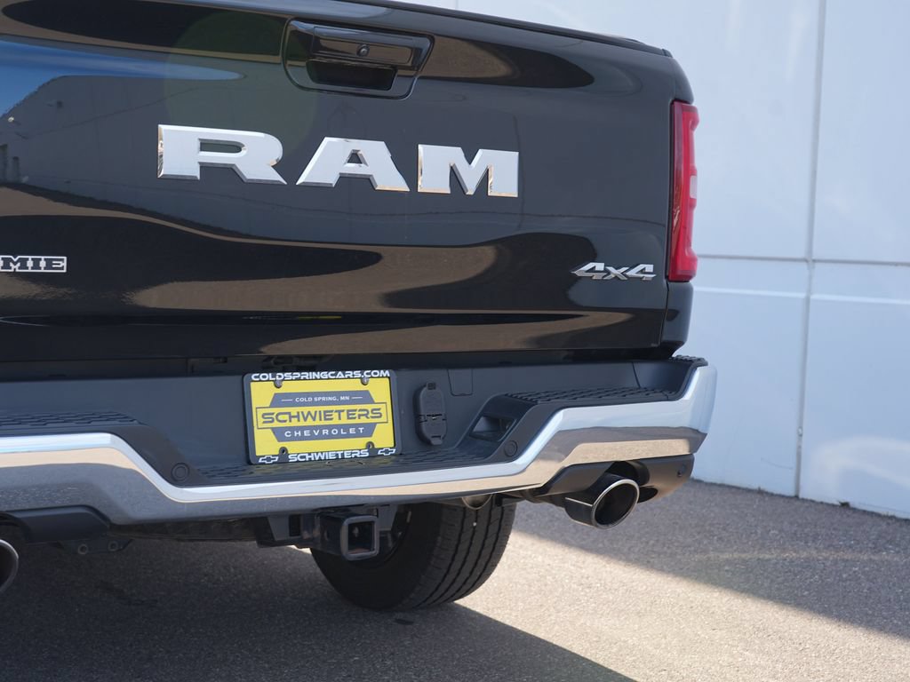 Used 2025 RAM 1500 Laramie AWD/4WD image 10
