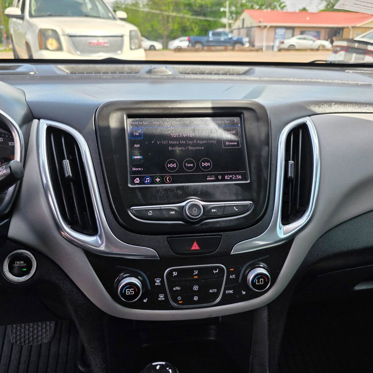 Used 2020 Chevrolet Equinox LT image 20