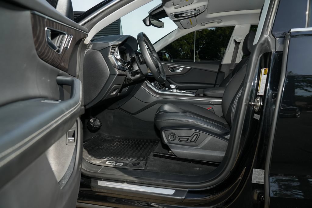 Used 2022 Audi Q8 Prestige w/ Prestige Package AWD/4WD image 20