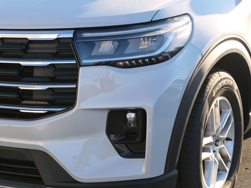 Used 2025 Ford Explorer Active w/ Active Comfort Package image 10