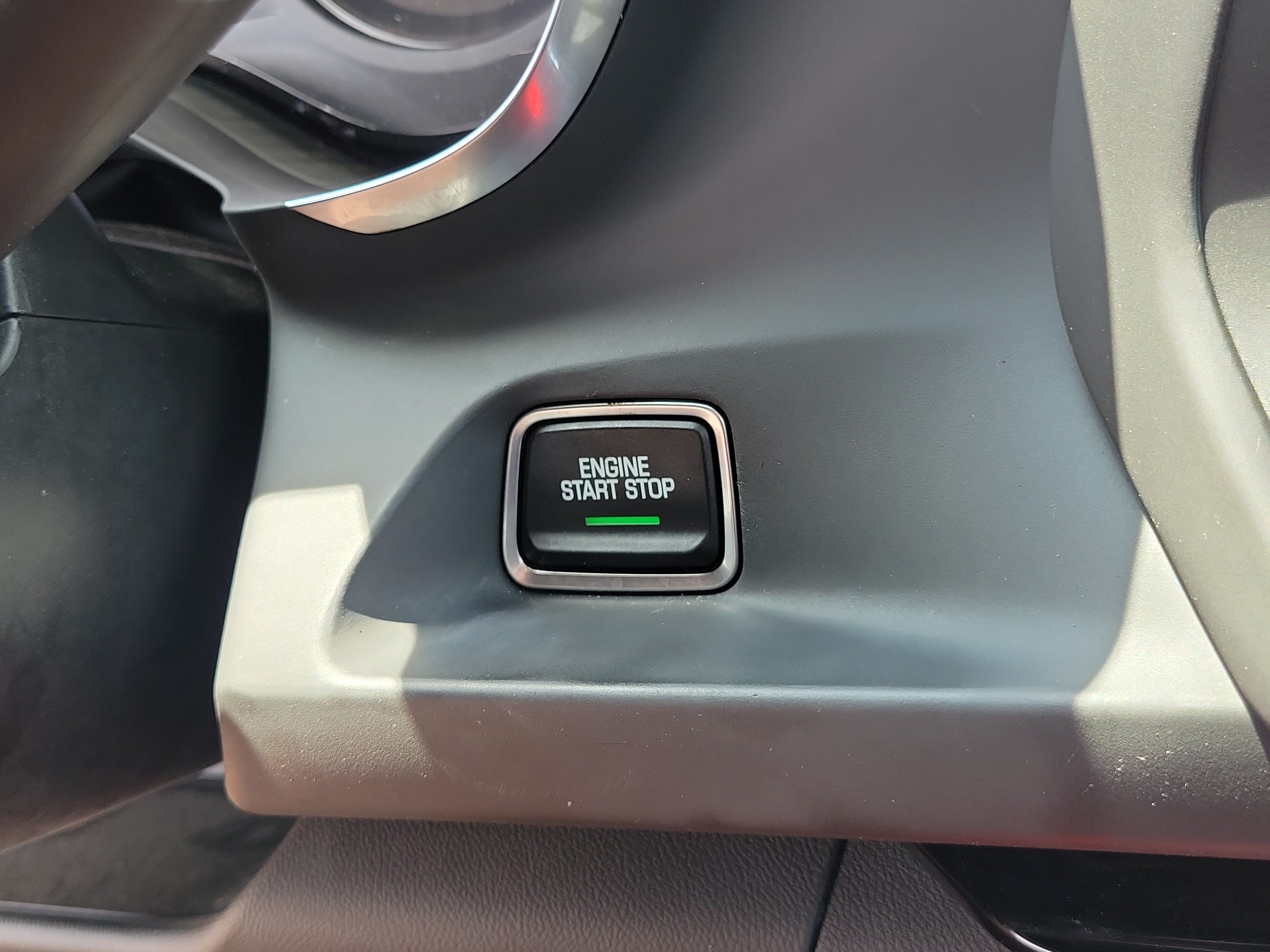 Used 2023 Chevrolet Camaro LT RWD image 25