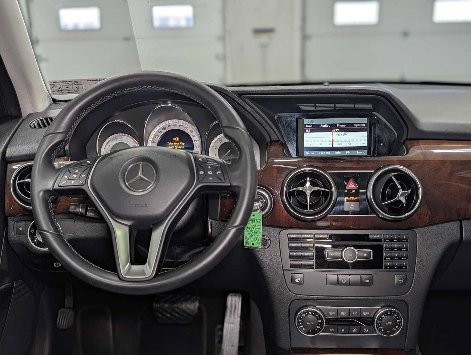 Used 2015 Mercedes-Benz GLK 350 4MATIC image 5