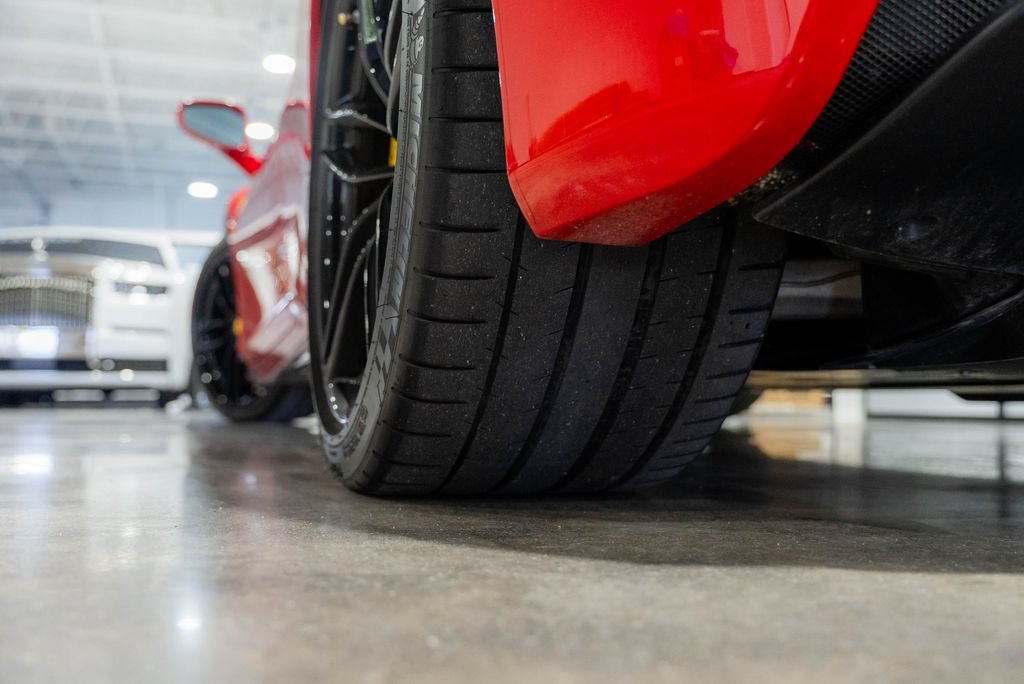 Used 2018 Ferrari 488 Spider RWD image 88