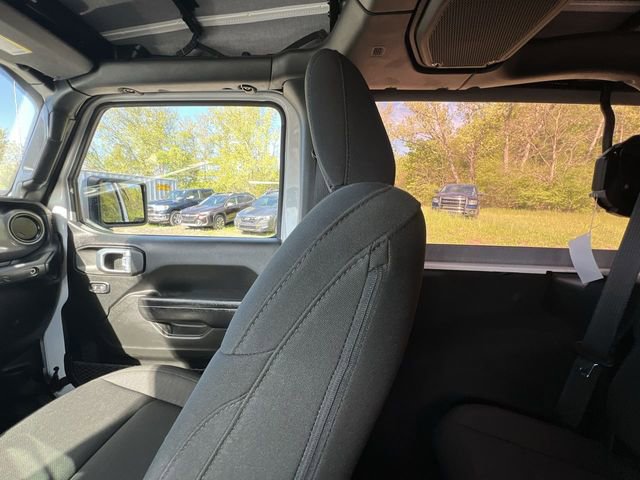 Used 2023 Jeep Wrangler Sport AWD/4WD image 12