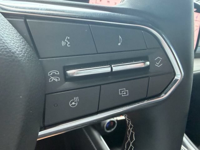 Used 2024 Chevrolet Traverse LT w/ Enhanced Driving Package FWD image 24