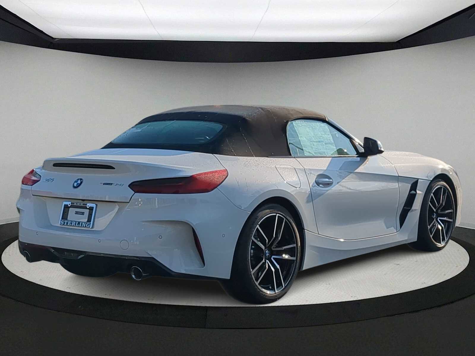 New 2026 BMW Z4 sDrive30i image 8