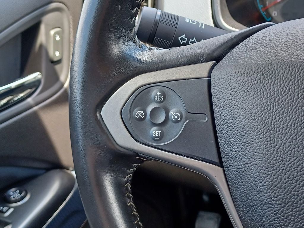 Used 2018 Chevrolet Colorado Z71 AWD/4WD image 17