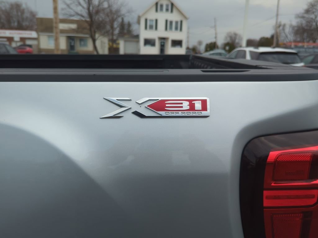 Used 2023 GMC Sierra 2500 SLE w/ SLE Value Package; image 30