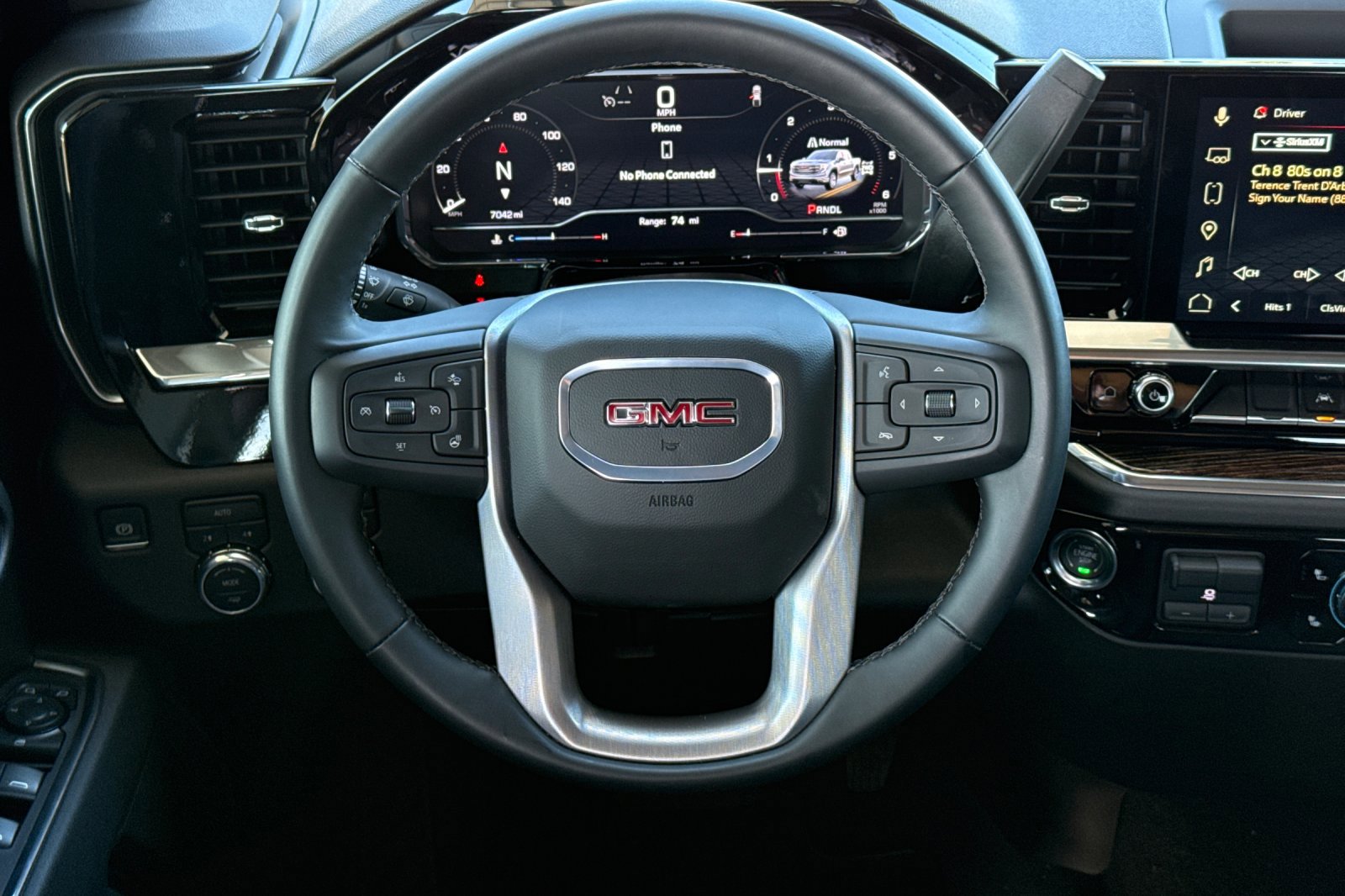 Used 2025 GMC Sierra 1500 Elevation image 18