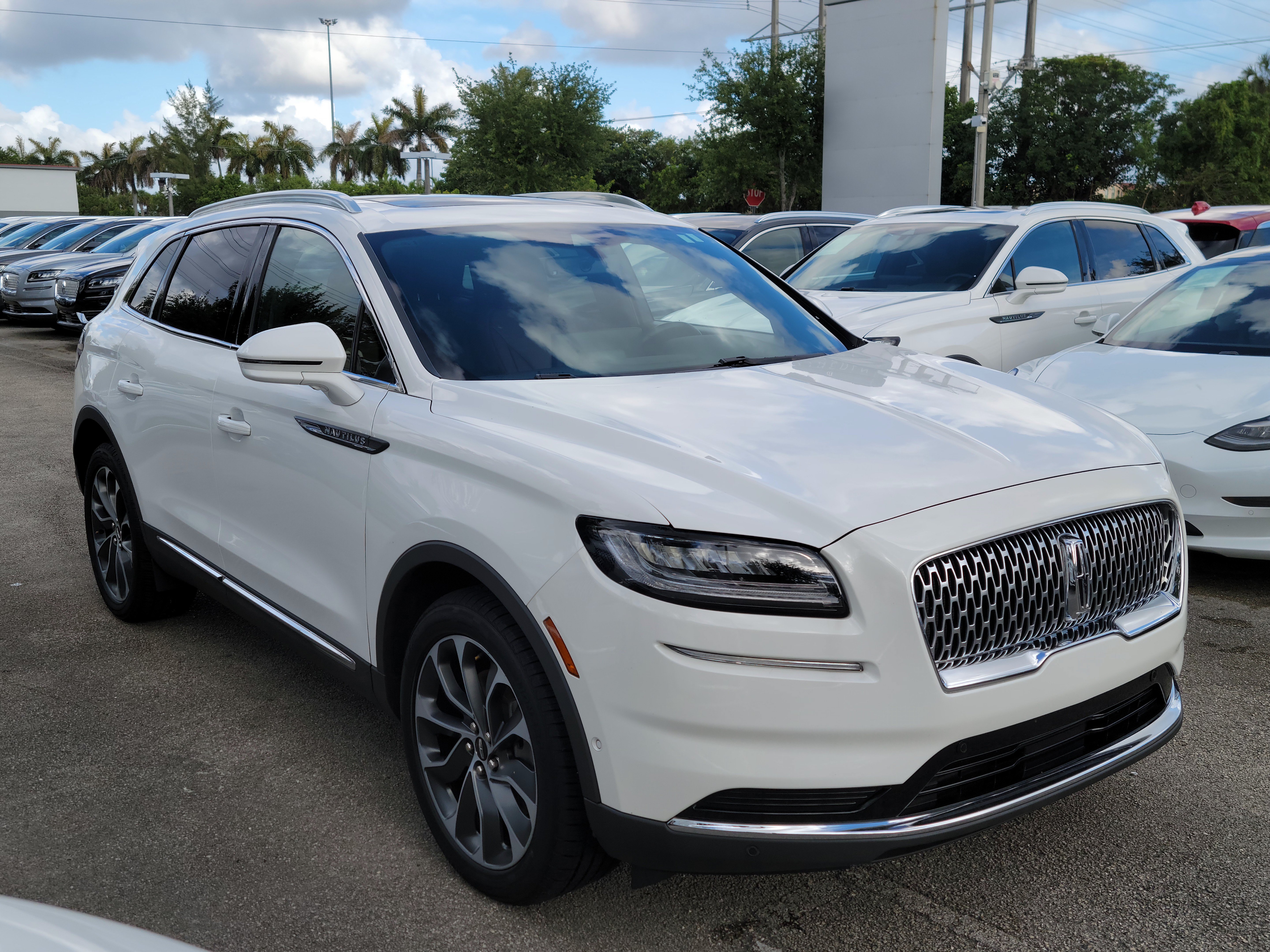 Used 2020 Lincoln Nautilus Reserve FWD image 36