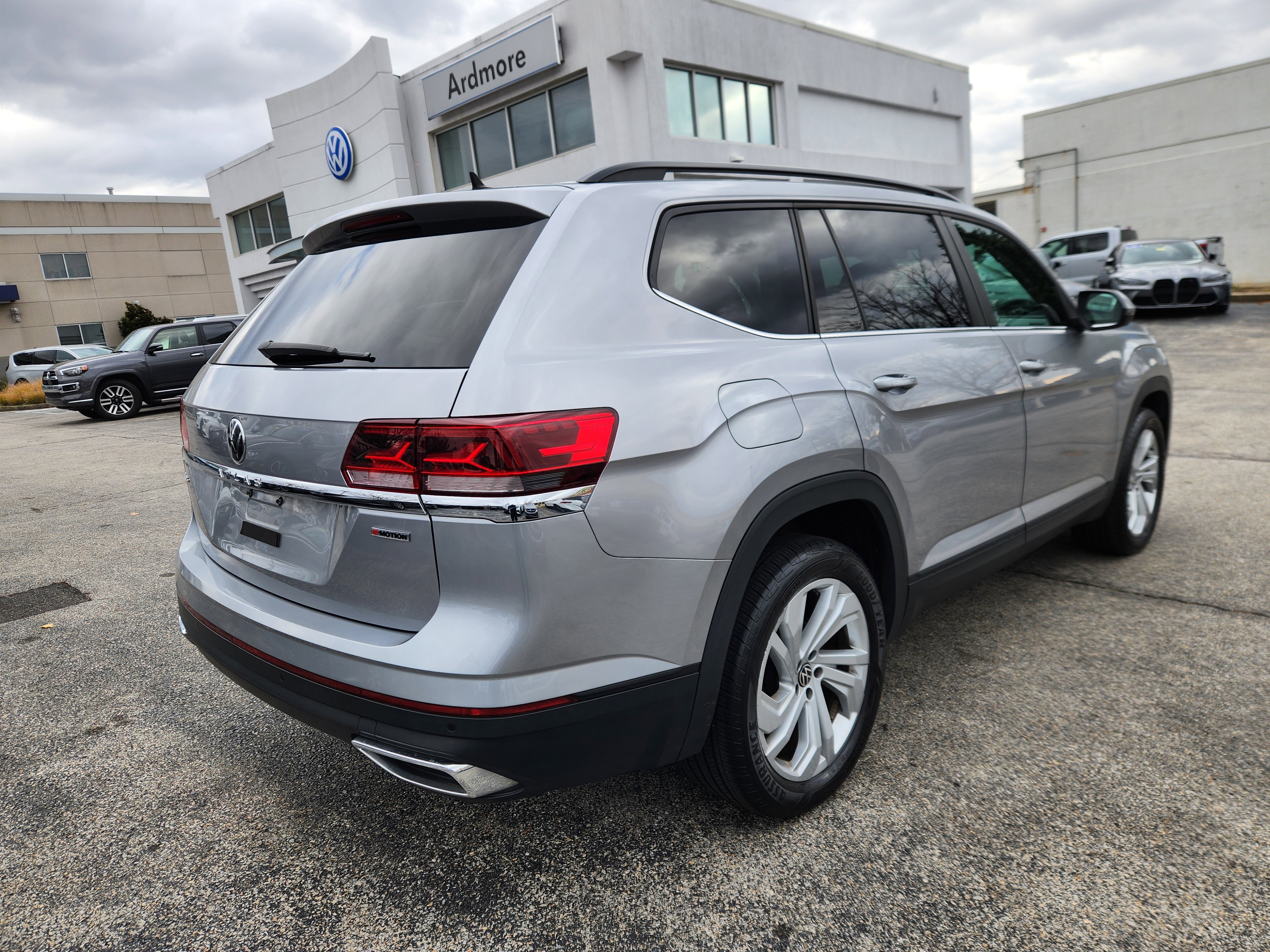 Certified 2021 Volkswagen Atlas SE image 4