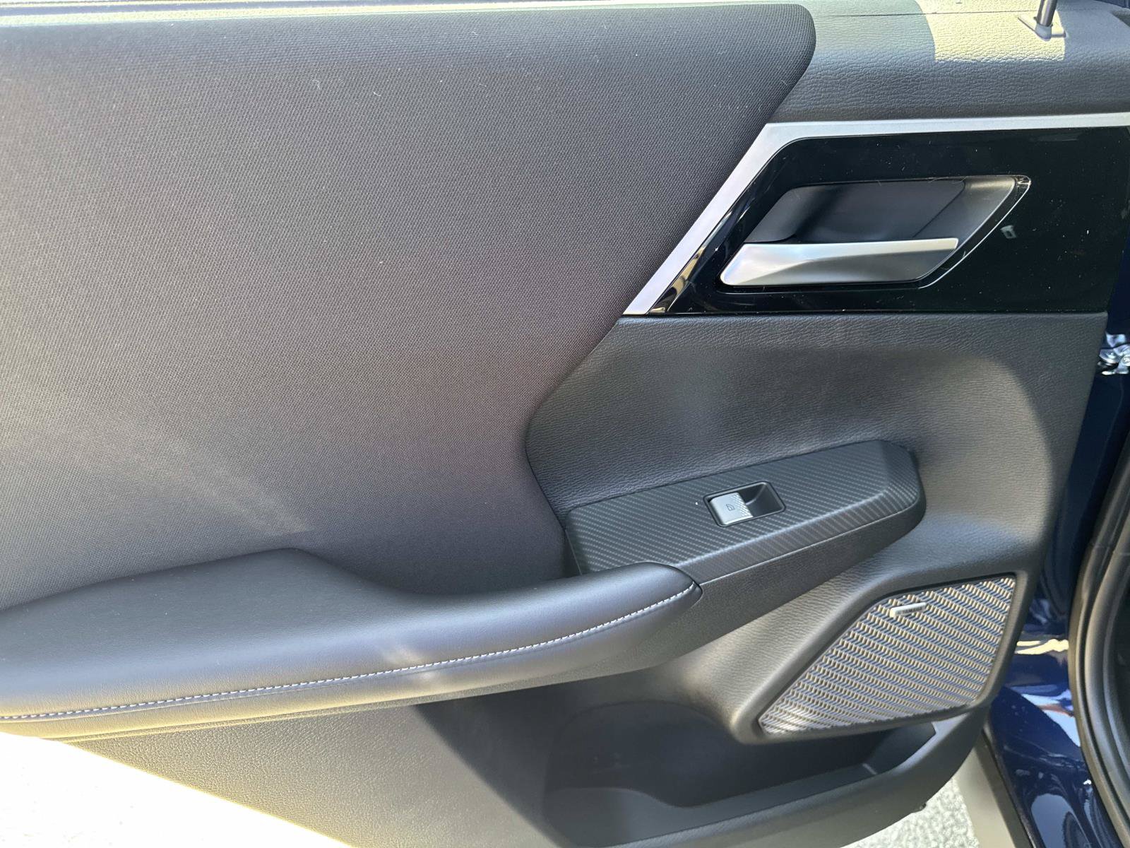 New 2026 Mitsubishi Outlander ES FWD image 9