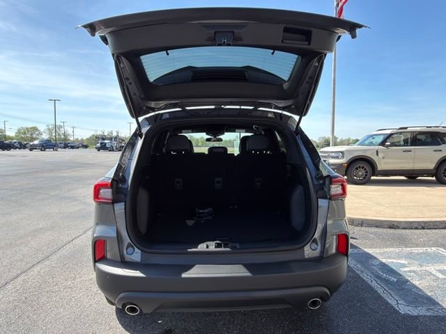 Certified 2025 Ford Escape ST-Line w/ Cold Weather Package AWD/4WD image 18