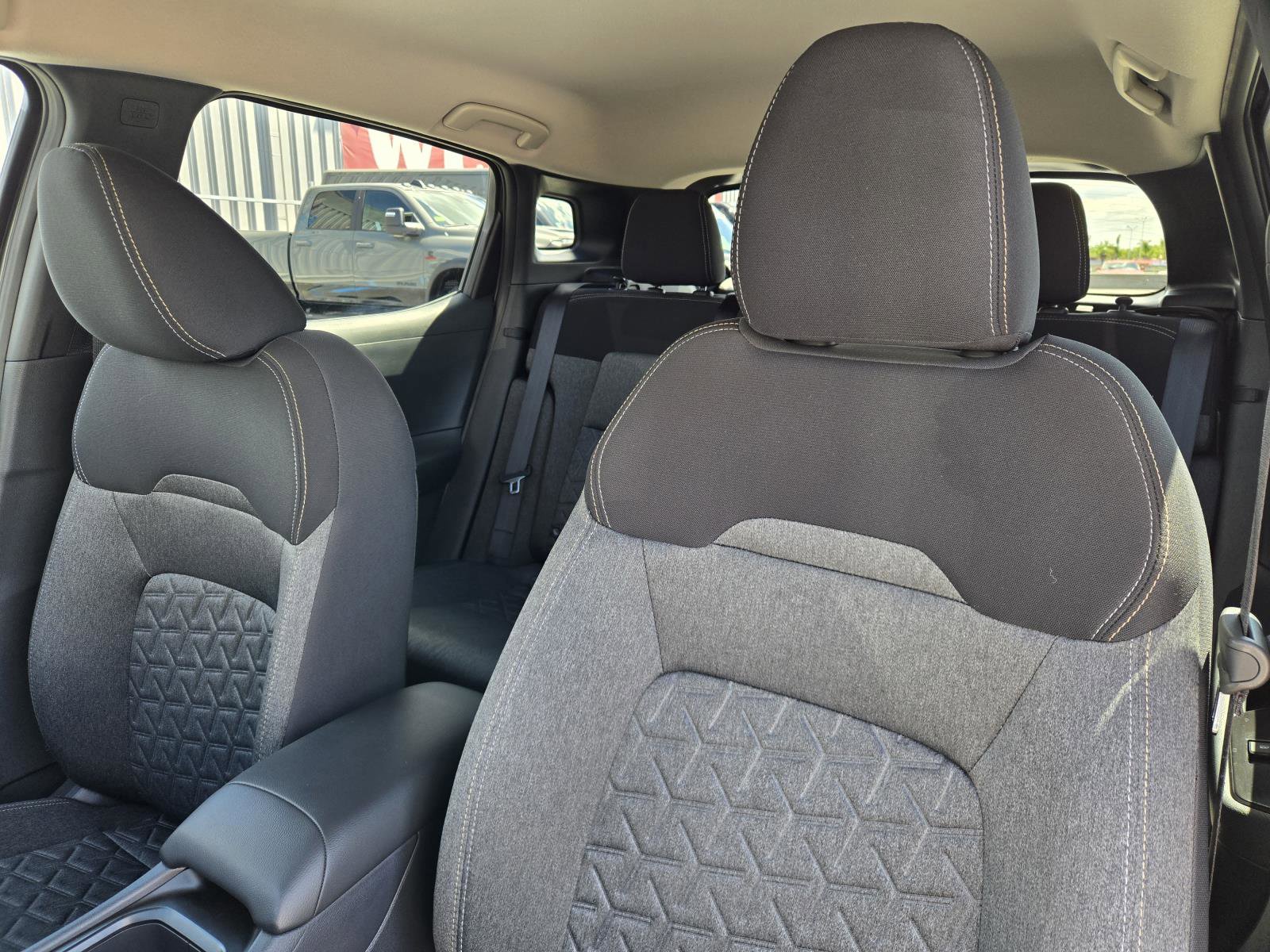 Used 2026 Nissan Kicks SV FWD image 22