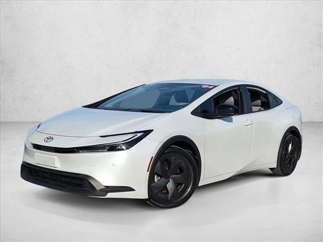 Certified 2024 Toyota Prius LE image 1