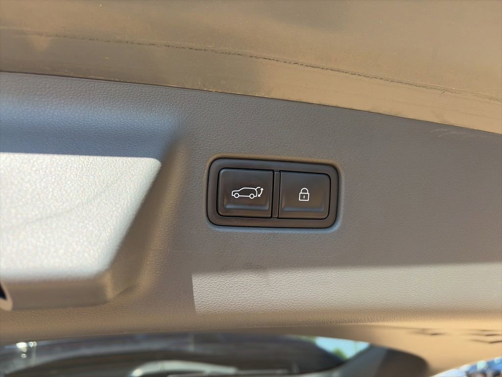 Used 2024 Hyundai Santa Fe SEL FWD image 11
