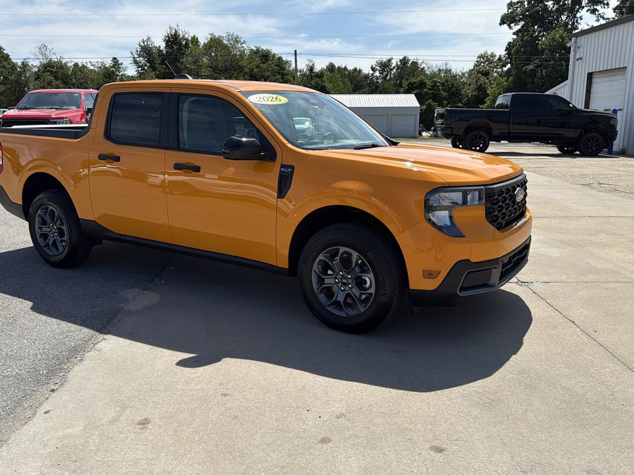 New 2026 Ford Maverick XLT w/ XLT Luxury Package FWD image 3