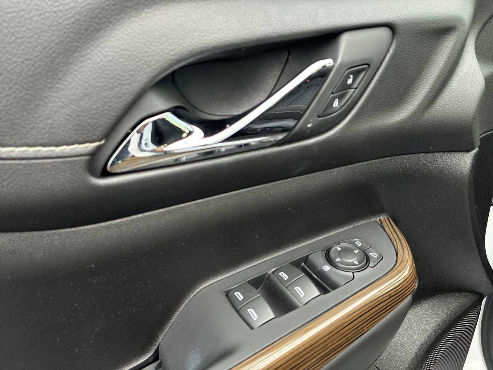 Certified 2023 GMC Acadia SLE w/ Driver Convenience Package image 22