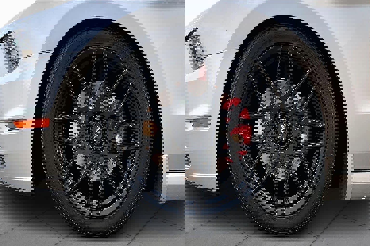 Used 2013 Ford Mustang GT image 11