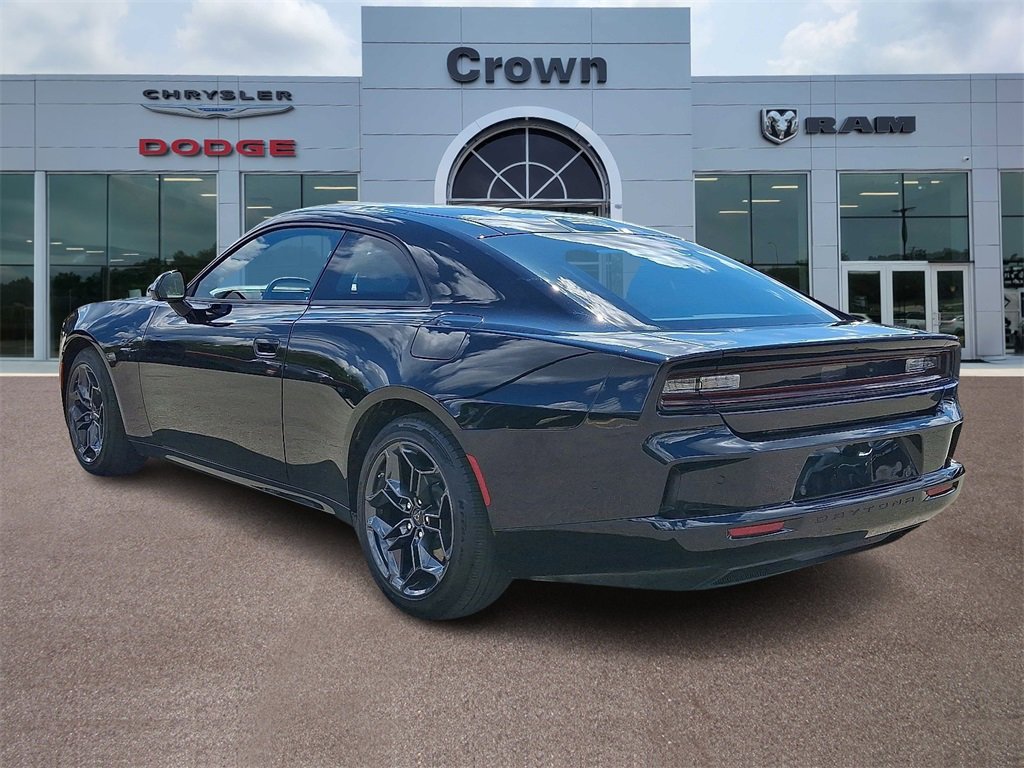 Used 2025 Dodge Charger R/T w/ Quick Order Package 25M R/T image 4