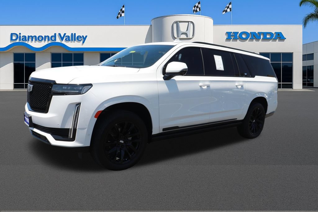 Used 2022 Cadillac Escalade ESV Sport w/ Touring Package AWD/4WD image 3