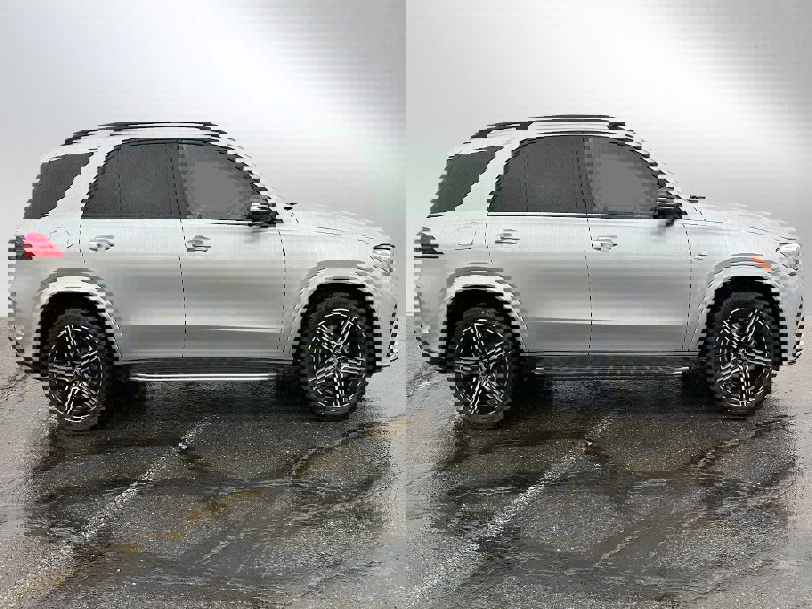 Used 2025 Mercedes-Benz GLE 450e 4MATIC image 8