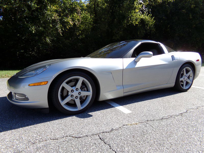 Used 2005 Chevrolet Corvette Coupe w/ Preferred Equipment Group