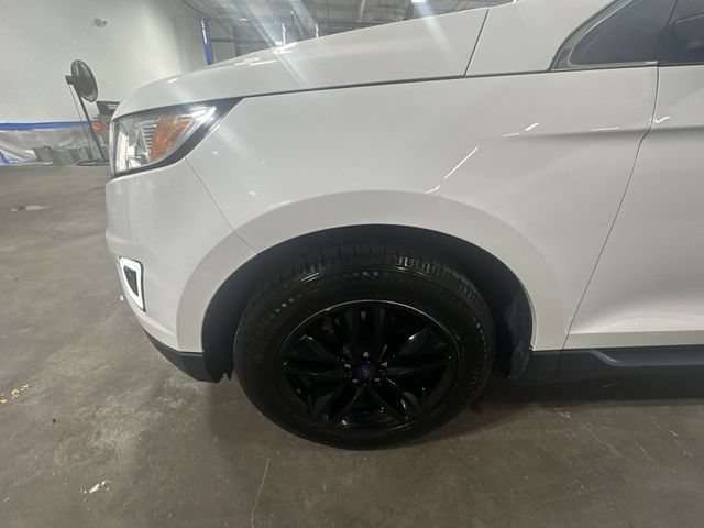 Used 2018 Ford Edge SEL FWD image 23