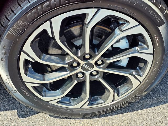 Used 2025 Lincoln Nautilus Reserve AWD/4WD image 7